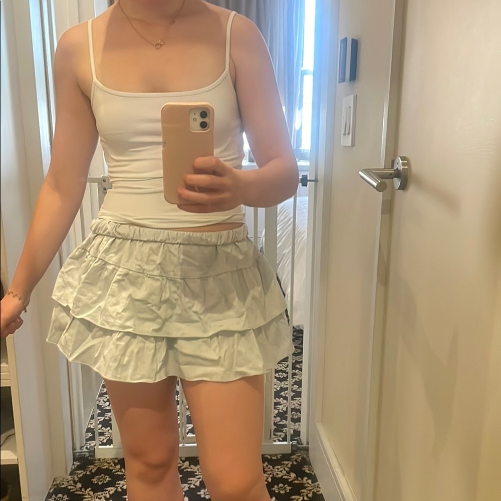 NEW WITH TAGS Brandy Melville Light Gray Skirt